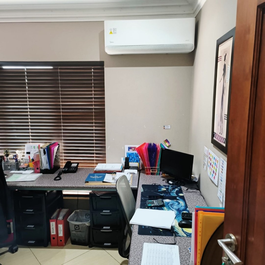 4 Bedroom Property for Sale in Wilkoppies North West